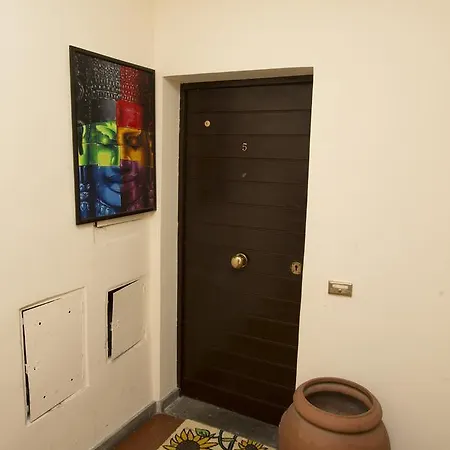 アパート Casa Al Cinque Trastevere ローマ